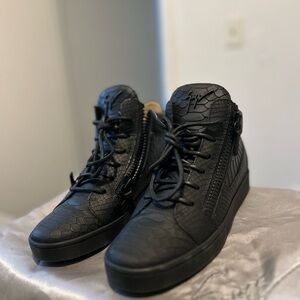 Giuseppe Zanotti Black Textured High-Top Sneakers